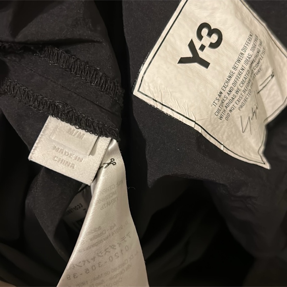 Y-3 Light Shell Running Shorts - Picture 10 of 10